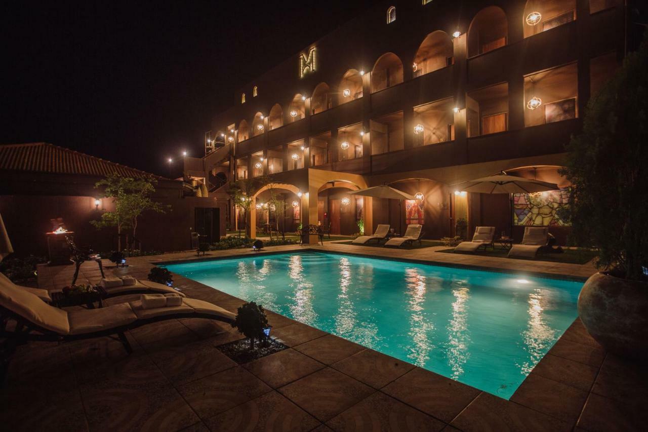 Monastery Suites Oranjestad Luaran gambar