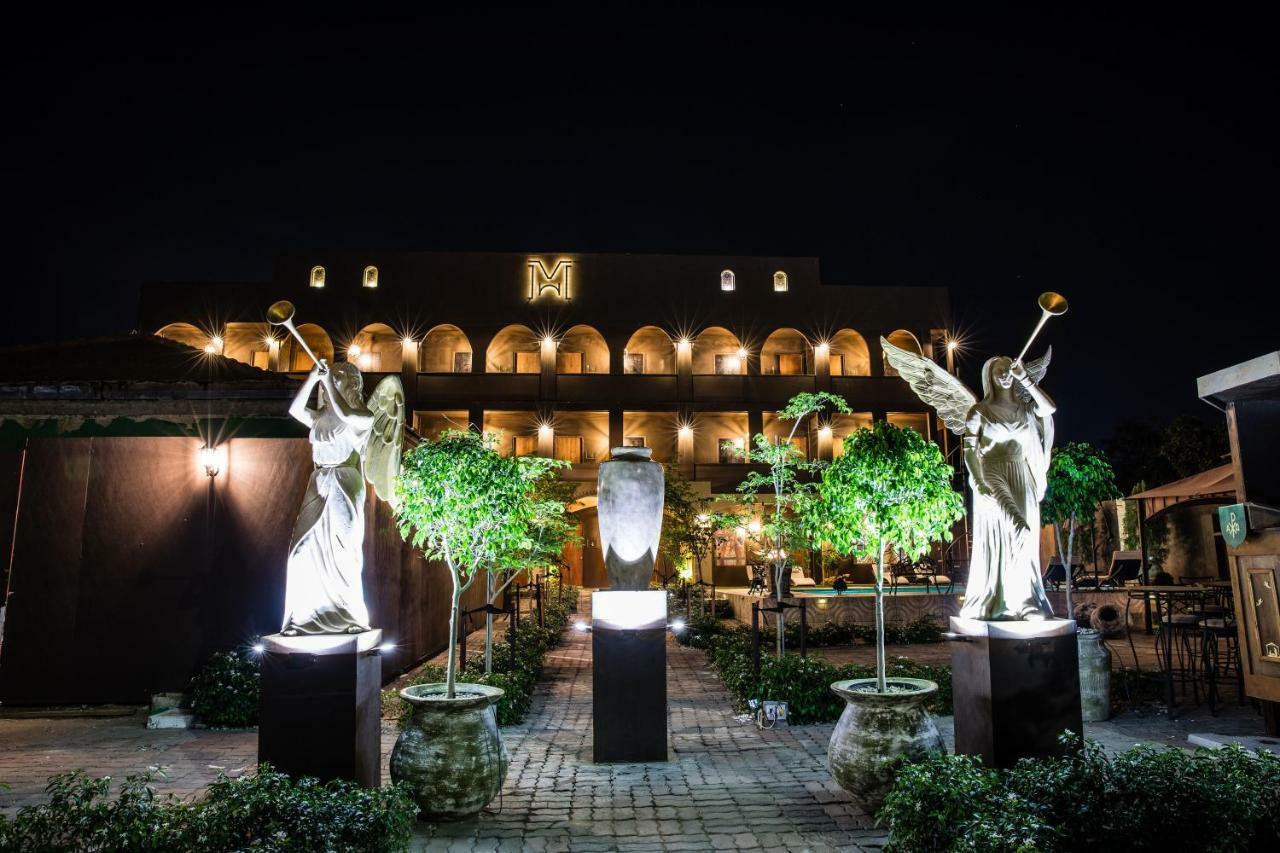 Monastery Suites Oranjestad Luaran gambar
