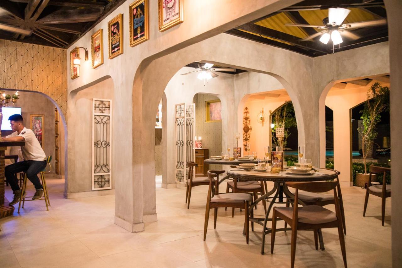 Monastery Suites Oranjestad Luaran gambar