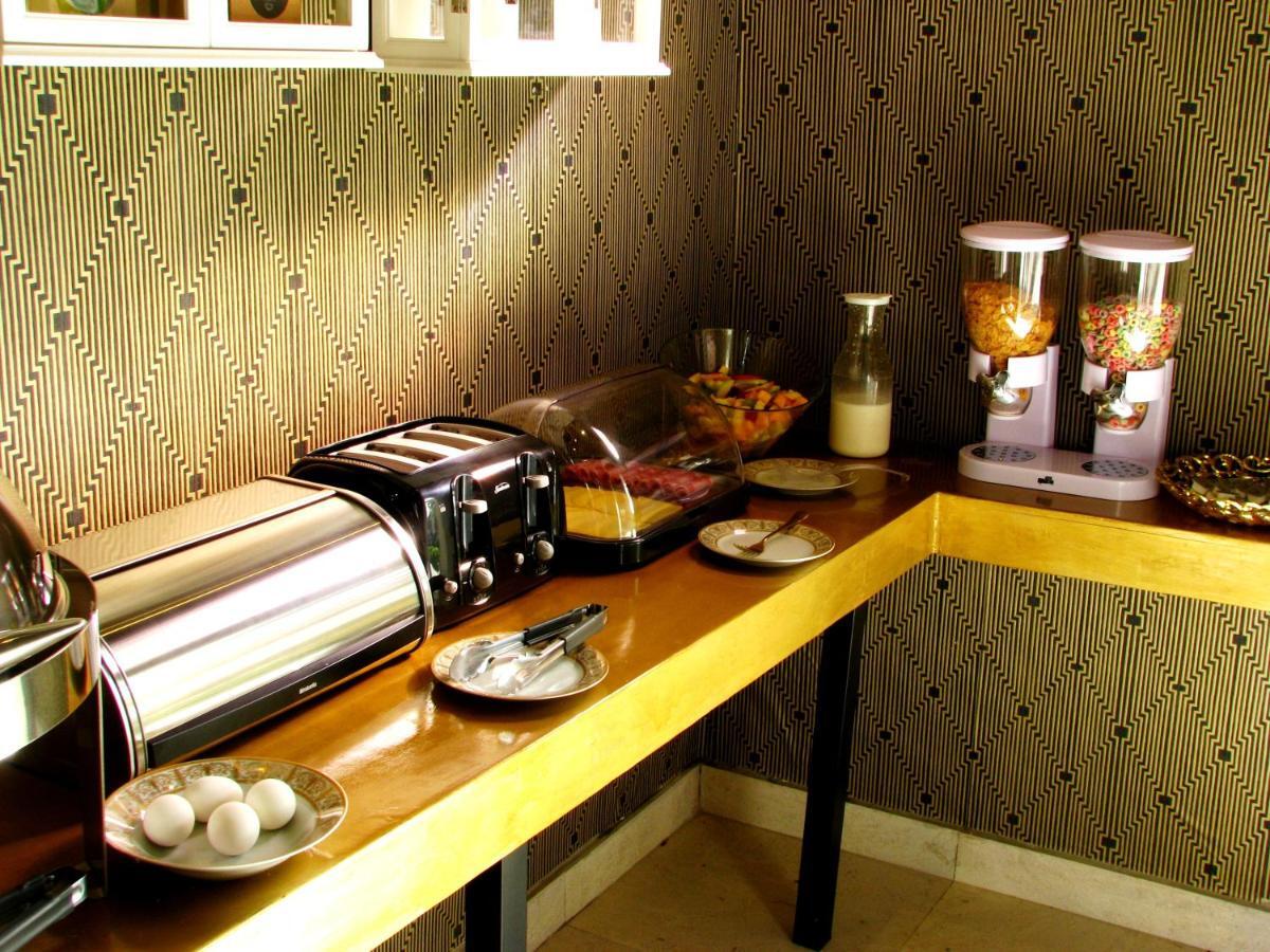 Monastery Suites Oranjestad Luaran gambar